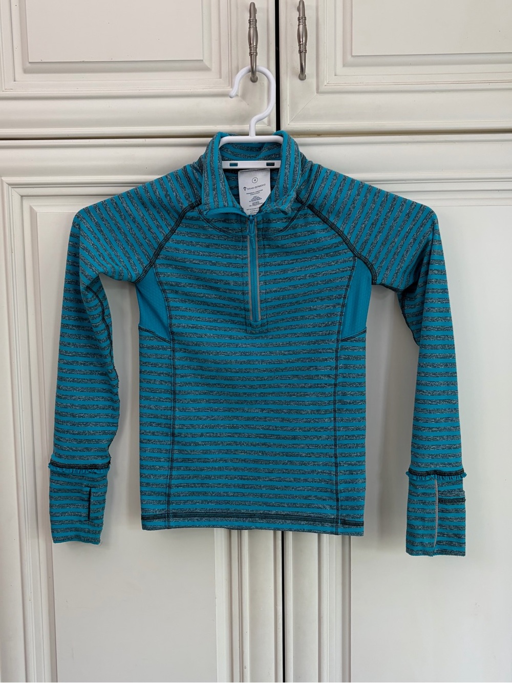 SIZE 4 - Ivivva girl’s partial zip long sleeve shirt